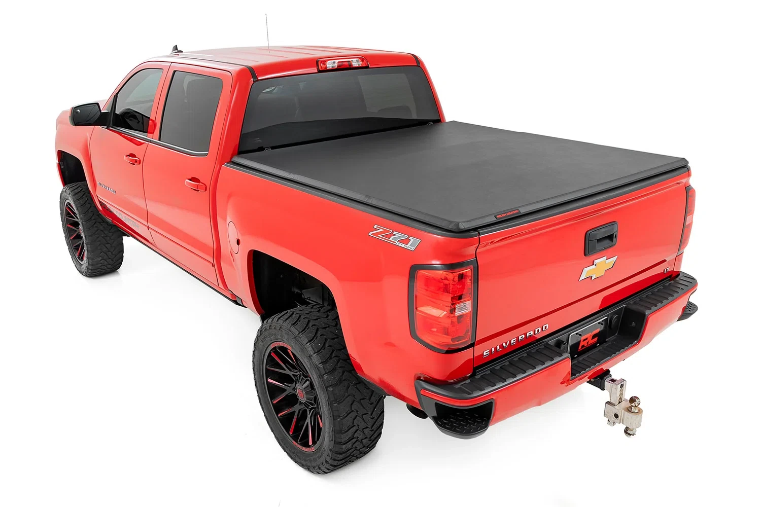 Soft Tri-Fold Bed Cover - 5'9_ Bed - Chevy_GMC 1500 (14-18 & Classic)